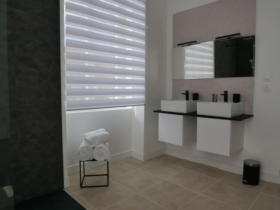 Clos De La Providence, Gite, Piscine Et Spa 3 Chambres Nolay  外观 照片